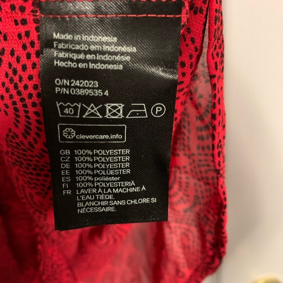 H&M Sleeveless Blouse in Red - Size 2 - Picture 3 of 4